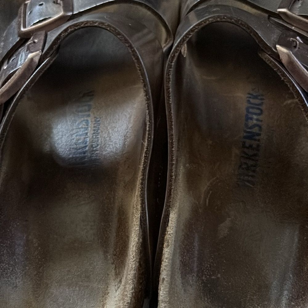 Birkenstock Arizona Soft Footbed
Leather  Sandals in Metallic Copper Size 39 - Picture 13 of 15